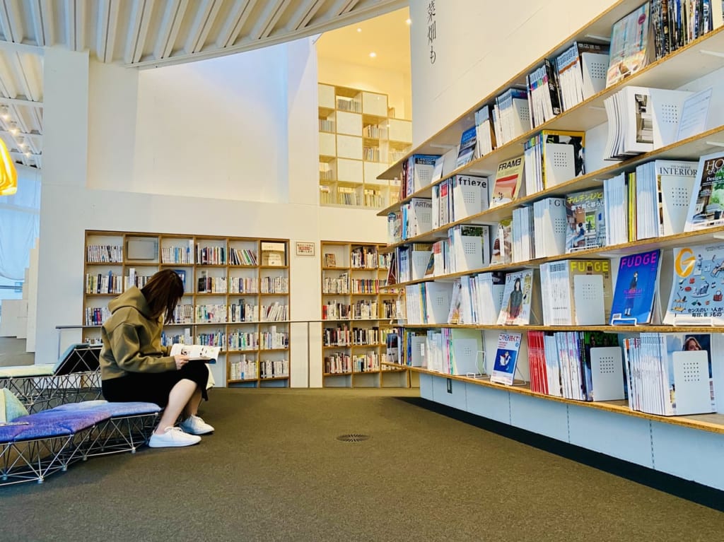 太田市美術館・図書館