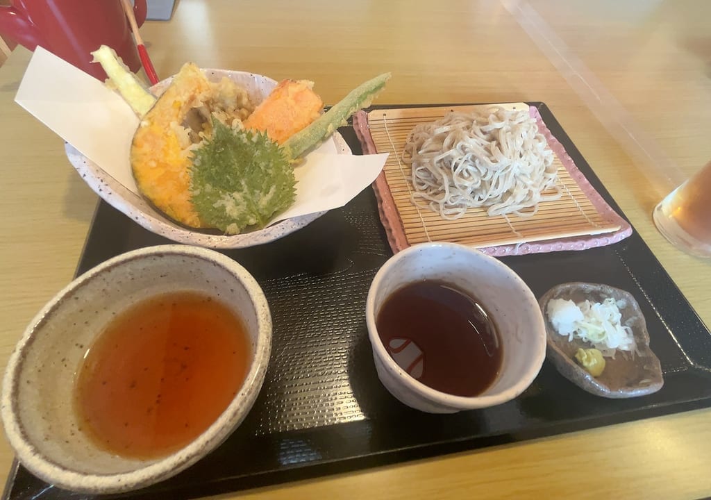 うさぎ庵のお蕎麦と天ぷら