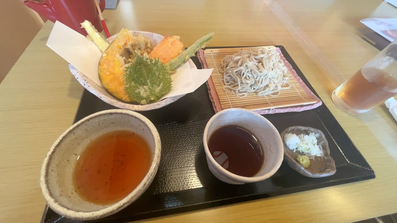 うさぎ庵のお蕎麦と天ぷら