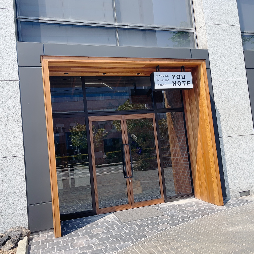 casual dining&bar you noteの外観