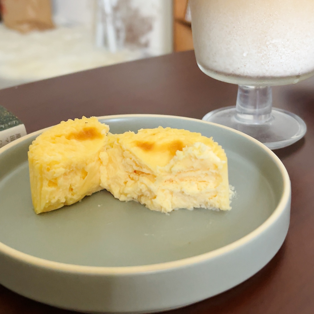 MEETS CHEESEのミニバスクチーズケーキ