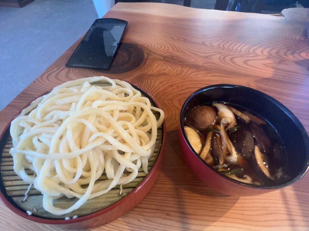 田舎うどん八のうどん